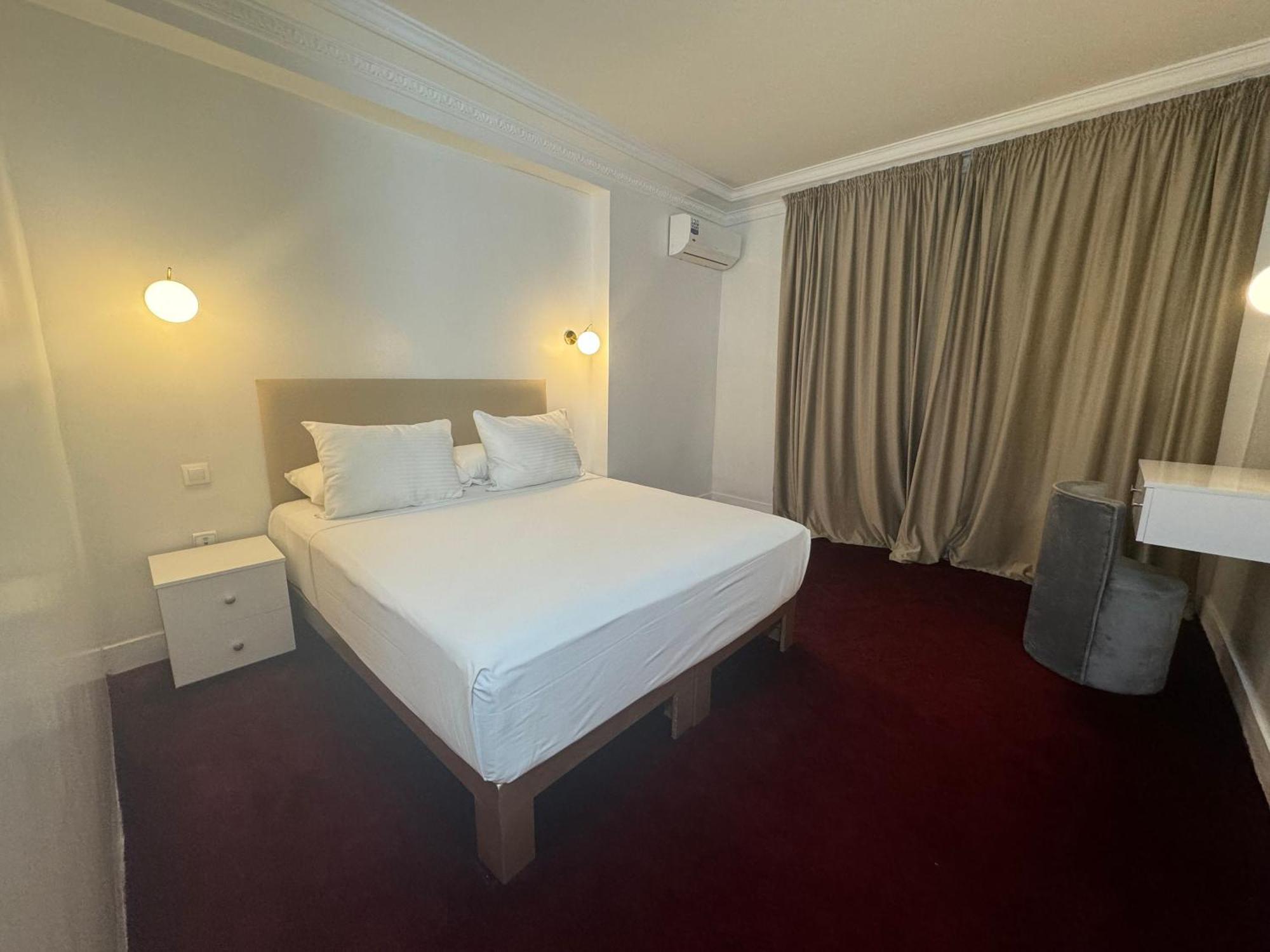 Crystal Boulevard Single/double Hotel 3*